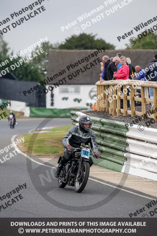 Vintage motorcycle club;eventdigitalimages;mallory park;mallory park trackday photographs;no limits trackdays;peter wileman photography;trackday digital images;trackday photos;vmcc festival 1000 bikes photographs